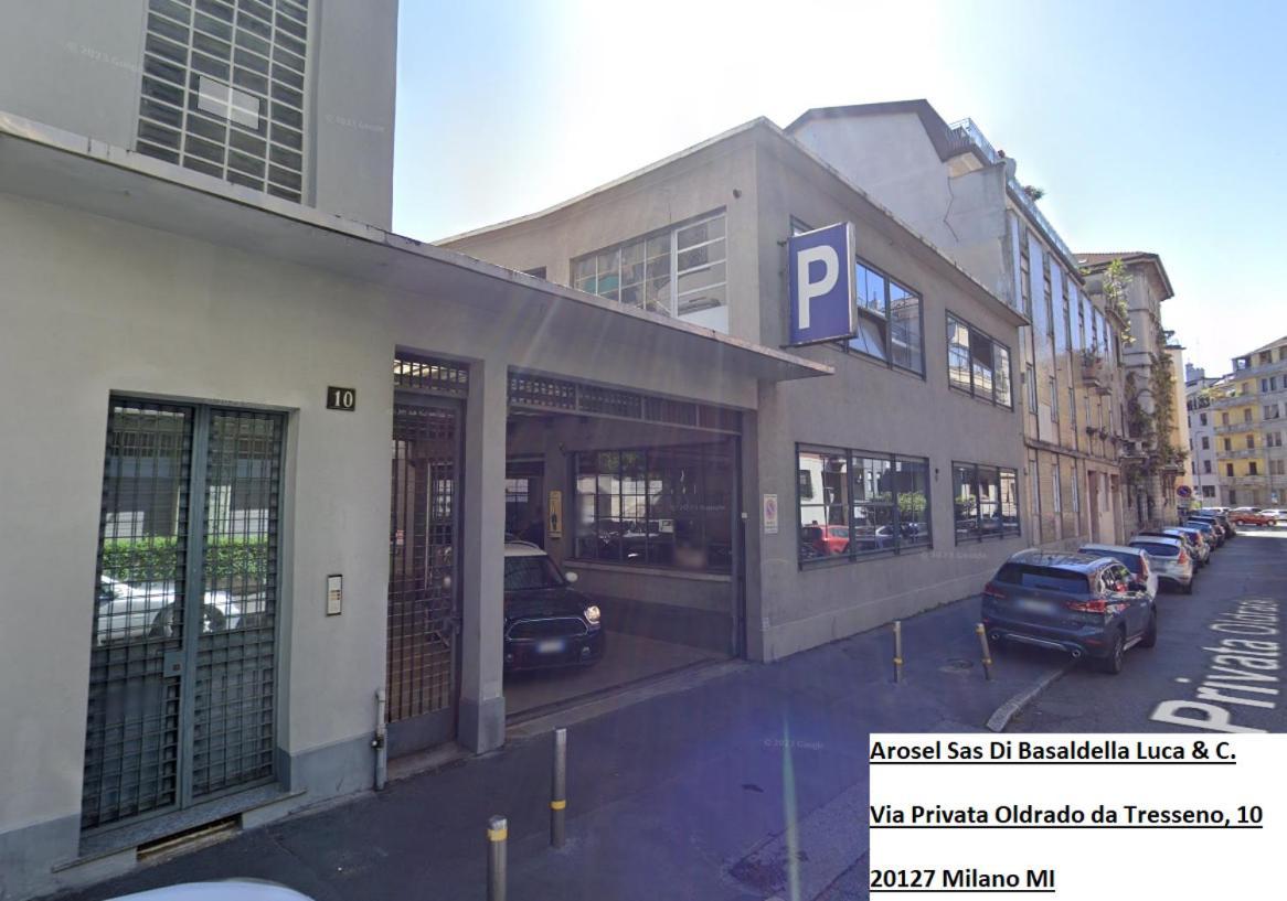 New Modern Flat 10 Minutes Walk From Central Station Milan Bagian luar foto
